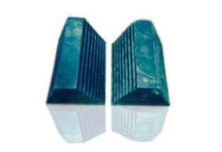 rubber stoppers for airplane and trucks